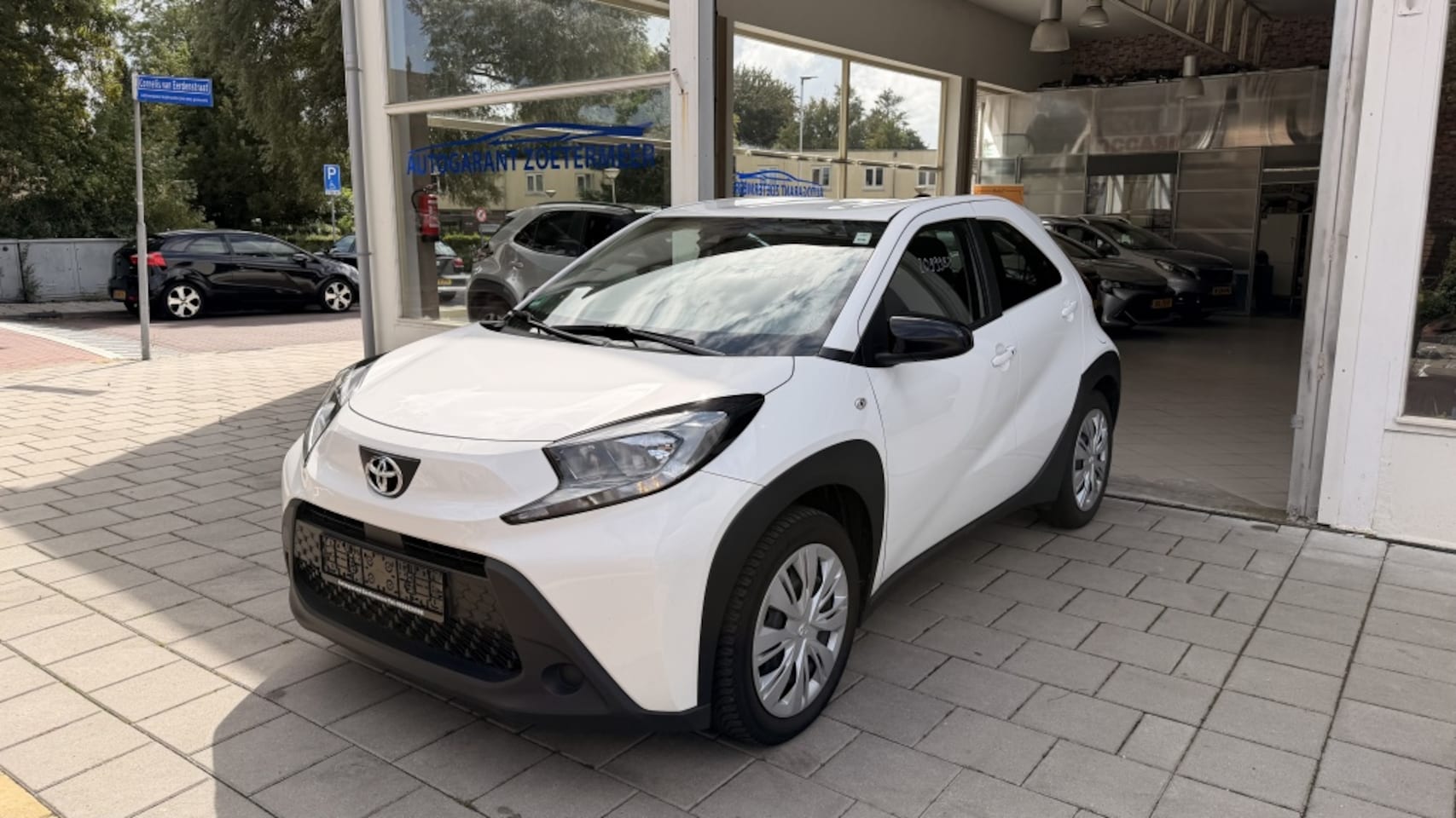 Toyota Aygo X - 1.0 VVT-i S-CVT play 1.0 VVT-i S-CVT Play - AutoWereld.nl