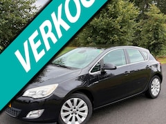 Opel Astra - 1.4 Turbo Cosmo, NAP, AUX, Fietsendrager