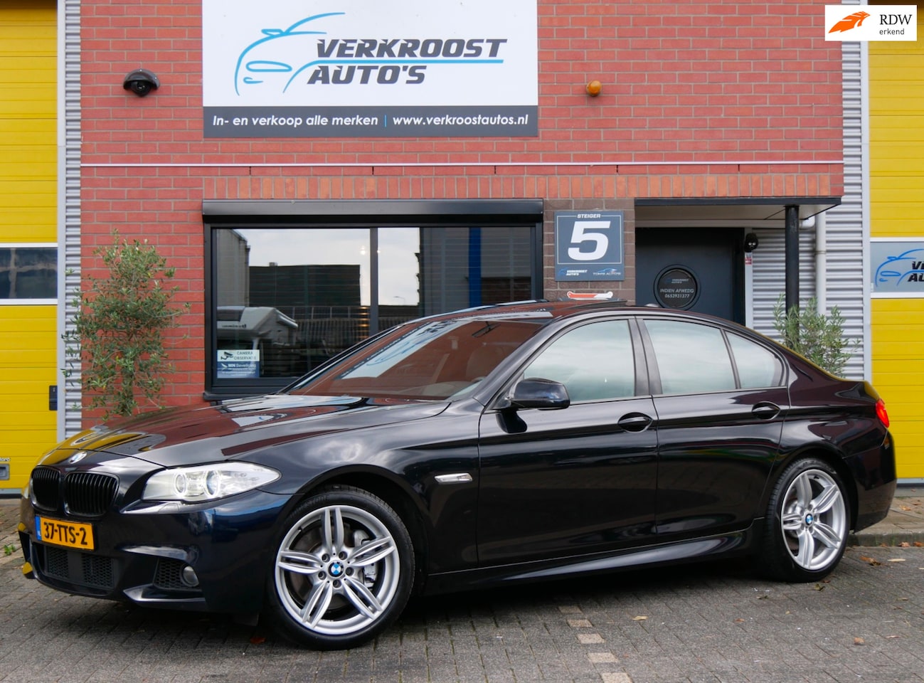 BMW 5-serie - 528i High Executive m-pakket. schuifdak. memory - AutoWereld.nl
