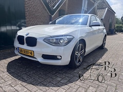 BMW 1-serie - 116i Upgrade Edition LEER NAVIGATIE