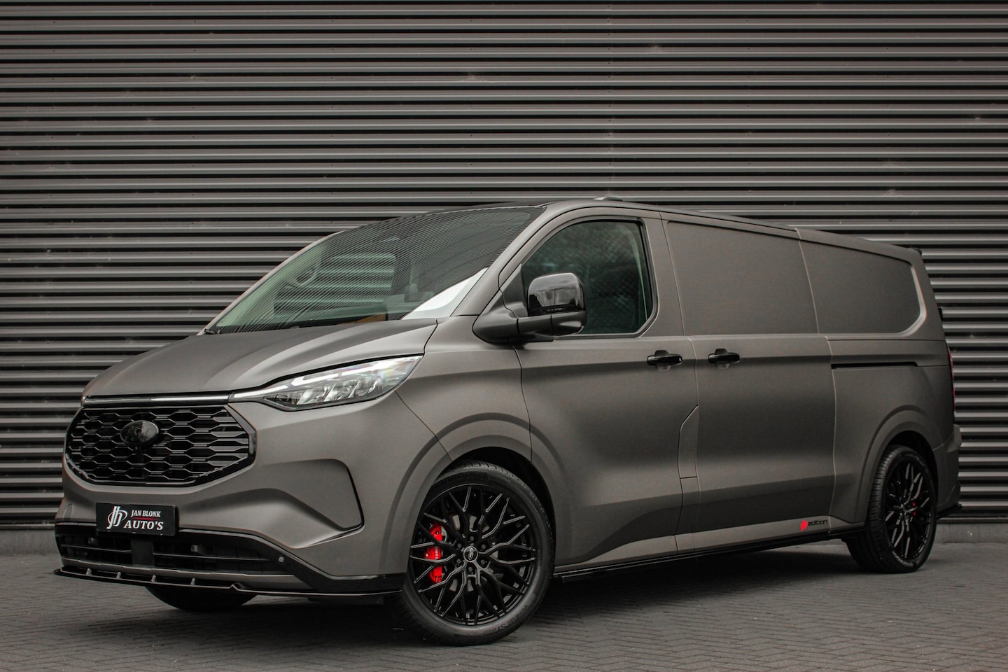 Ford E-Transit Cust. - 340 L2H1 Limited 71 kWh 218PK / JB- EDITON / CAMERA / 350KM RANGE / APPLE CARPLAY /DRIVERS - AutoWereld.nl