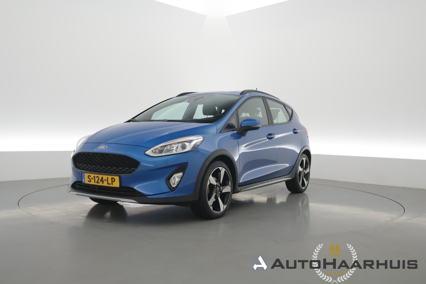 Ford Fiesta - 1.0 EcoBoost Hybrid Active X | Rijklaar! | Trekhaak | WinterPack | E-Spiegels | Cruise | P - AutoWereld.nl