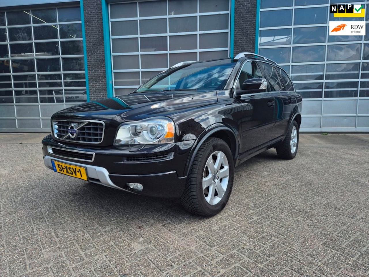 Volvo XC90 - 2.4 D5 Limited Edition IN ZEER NETTE STAAT!! - AutoWereld.nl