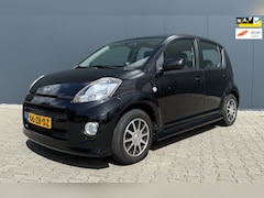 Daihatsu Sirion 2 - 1.3-16V Sport Airco LM velgen NAP APK
