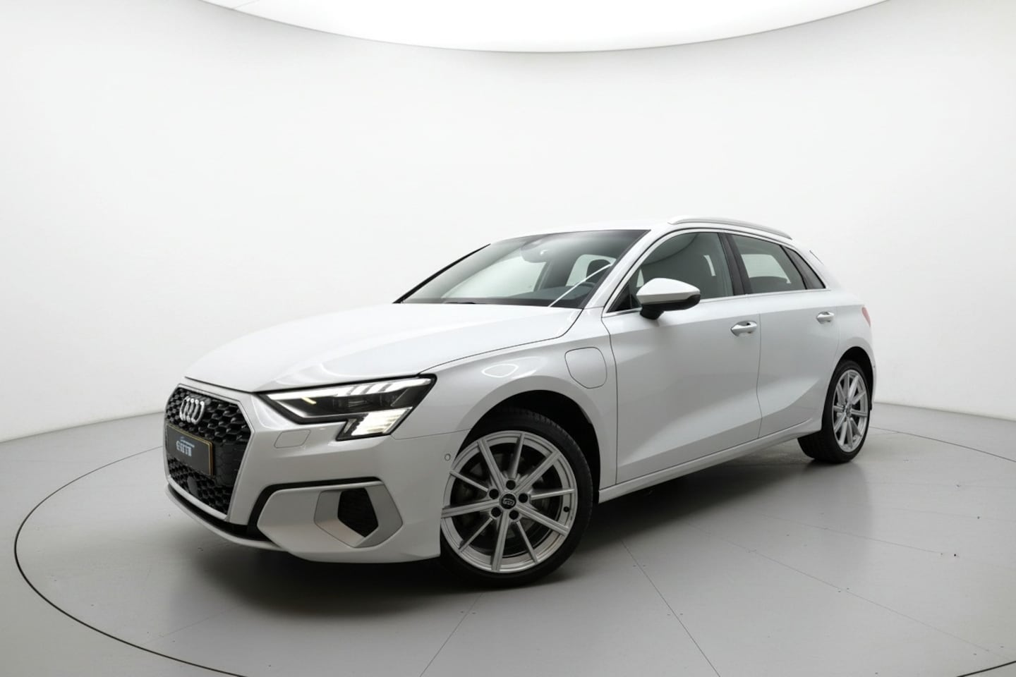 Audi A3 Sportback - 40 TFSI e 2x S LINE PANO LEER ACC MATRIX - AutoWereld.nl