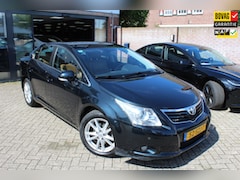 Toyota Avensis - 1.8 VVTi Business AUTOMAAT / LEER / TREKHAAK / 1 EIG