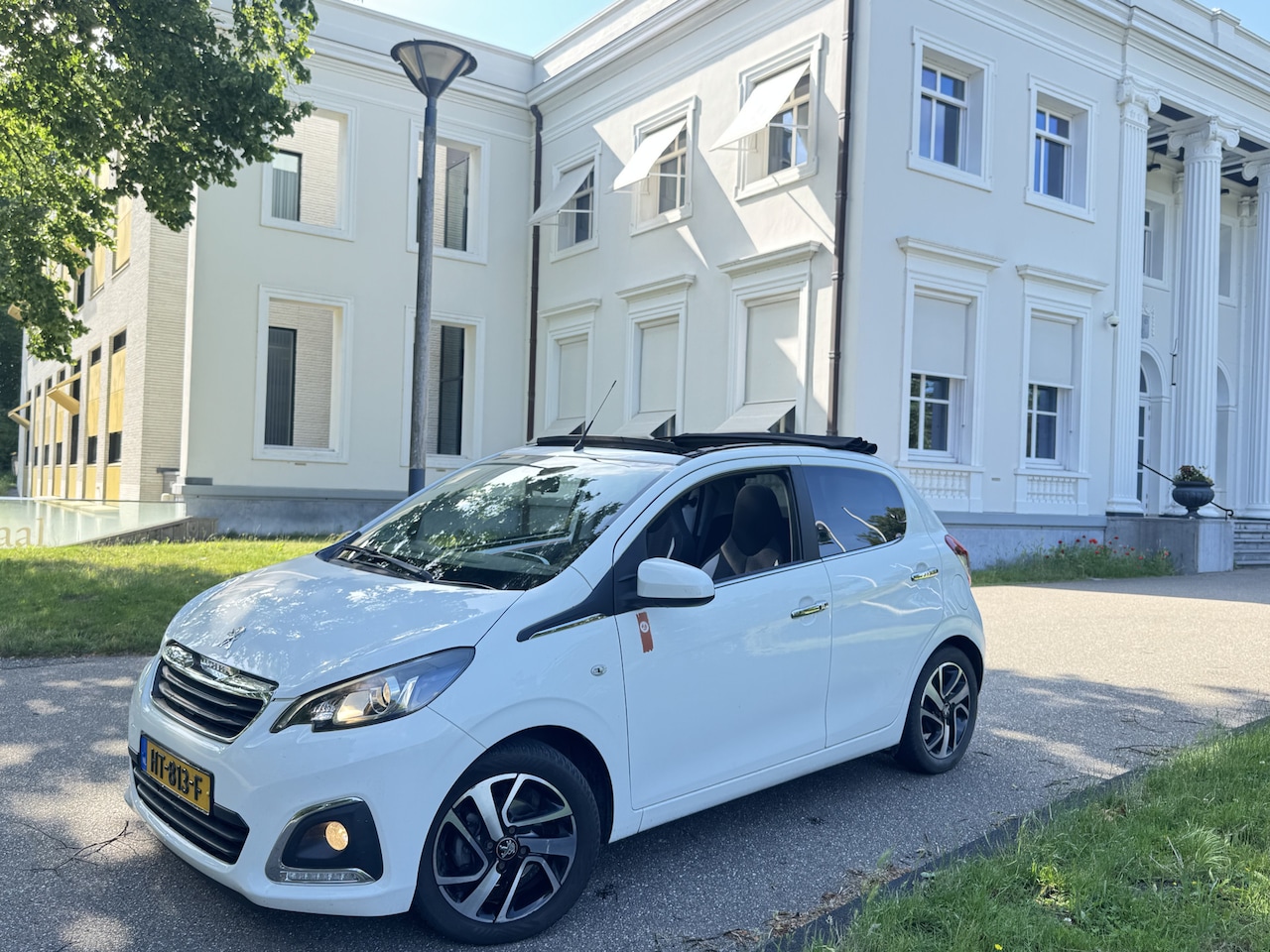 Peugeot 108 - 1.2 CABRIOTOP! 1:27!,Roland Garros, FULL OPTIONS - AutoWereld.nl