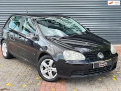 Volkswagen Golf - 2.0 FSI Sportline Cruise | Climate Control | Trekhaak | Navi