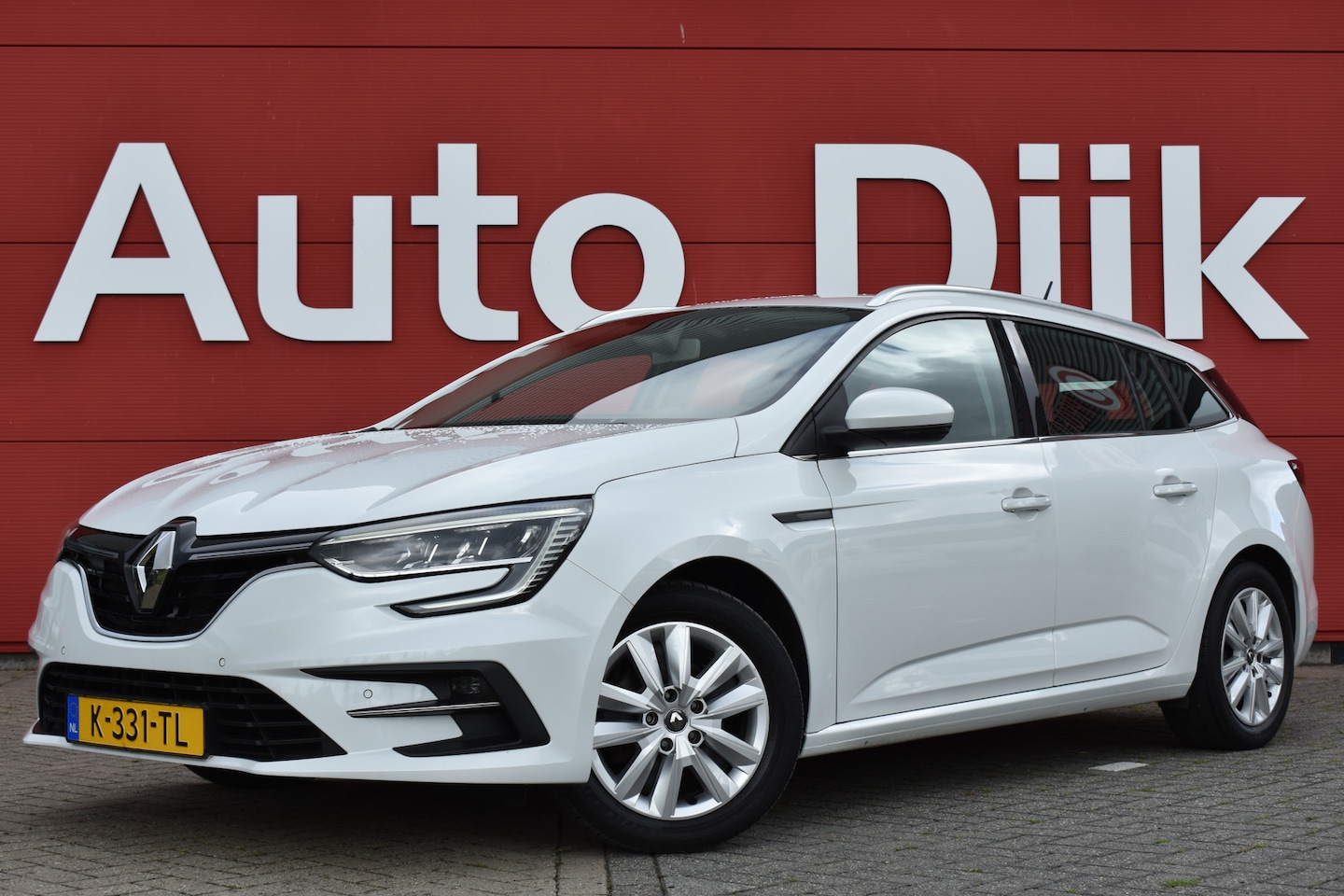 Renault Mégane Estate - 1.3 TCe Zen LED | Carplay | Trekhaak | DAB | Clima | Cruise | PDC | LMV - AutoWereld.nl