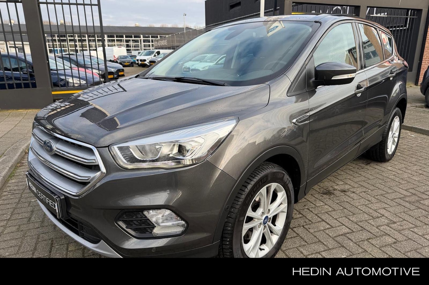 Ford Kuga - 1.5 EcoBoost Titanium | Afneembare trekhaak | Achteruitrijcamera | Voorruitverwarming - AutoWereld.nl