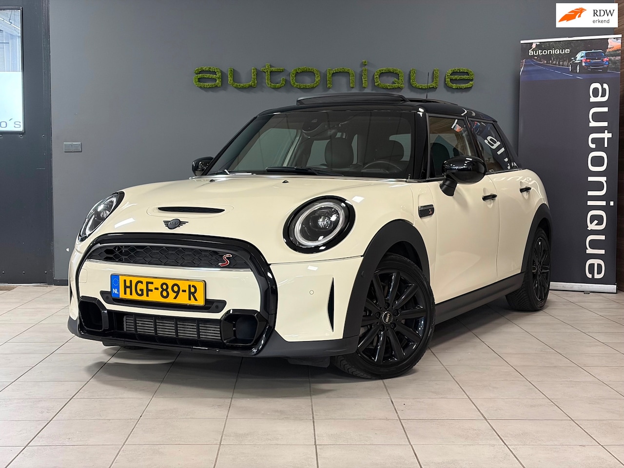 MINI Cooper S - Mini 2.0 |Panodak|ACC|Camera|Digital Dash|Flippers - AutoWereld.nl