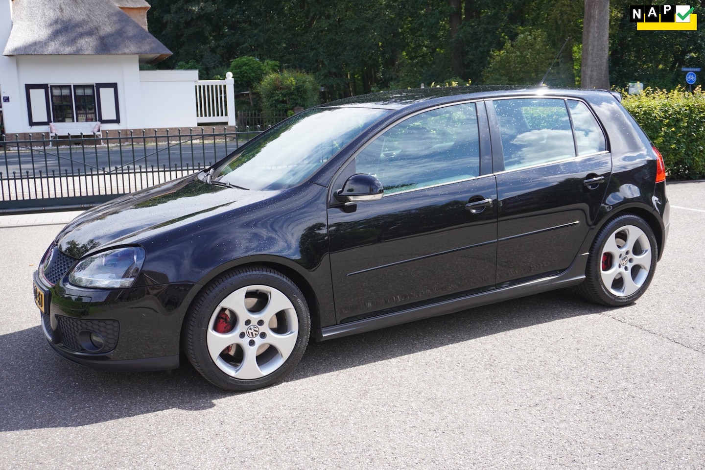Volkswagen Golf - 2.0 TFSI GTI 60 5Drs Airco Navi - AutoWereld.nl