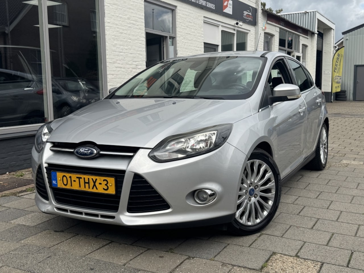 Ford Focus - 1.6 EcoB. First Edition*NW-Distributie*NAP - AutoWereld.nl