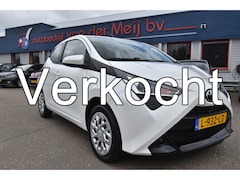 Toyota Aygo - 1.0 VVT-i x-play , NAVI VIA APP , AIRCO , A UITRIJ CAM , EL VOOR ,