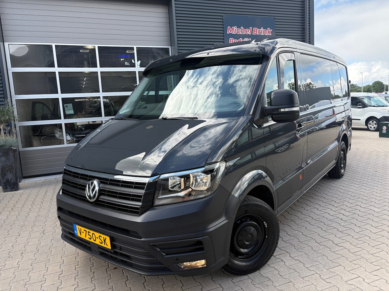 Volkswagen Crafter - 35 2.0 TDI L3H2 Highline 35 2.0 TDI L3H2 Highline - AutoWereld.nl