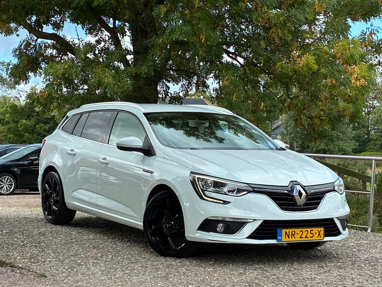 Renault Mégane Estate - 1.5 dCi Eco2 Zen | Navi + Clima + Cruise nu €6.975,-!! - AutoWereld.nl