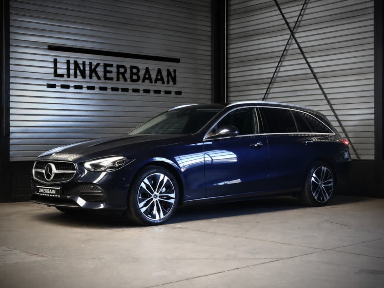 Mercedes-Benz C-klasse Estate - C 300e | Avantgarde | Panorama | Trekhaak | Head up | Memory | - AutoWereld.nl