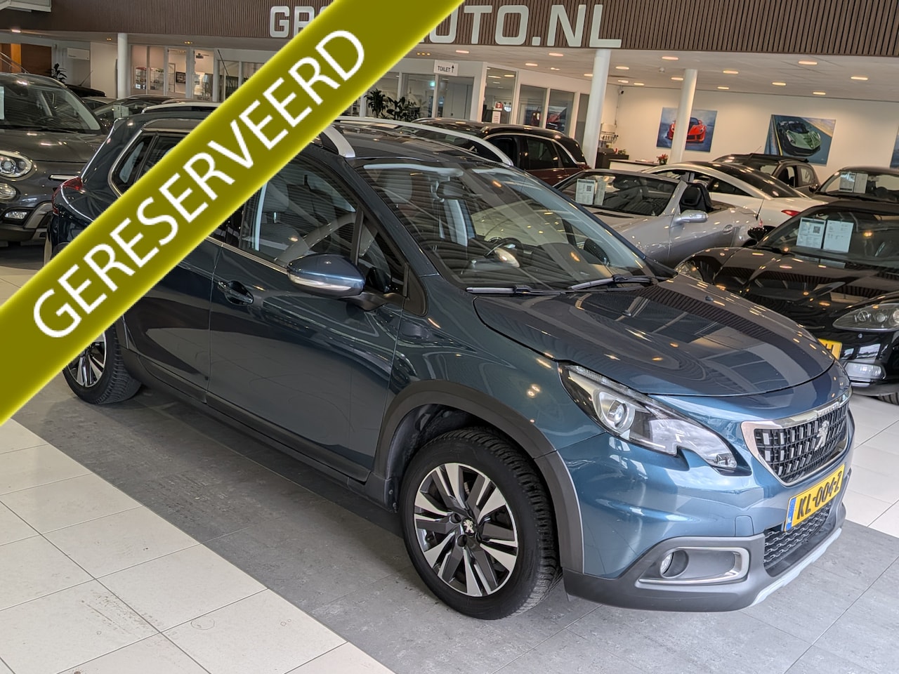 Peugeot 2008 - 1.2 PureTech Allure Airco, Cruise Control, Trekhaak, Stuurbekrachtiging - AutoWereld.nl