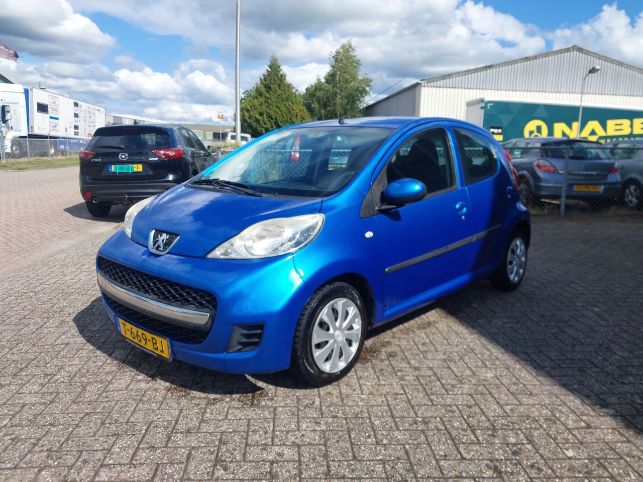 Peugeot 107 - 1.0-12V XR 1.0-12V XR - AutoWereld.nl