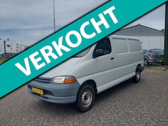 Toyota HiAce - 2.7i LWB
