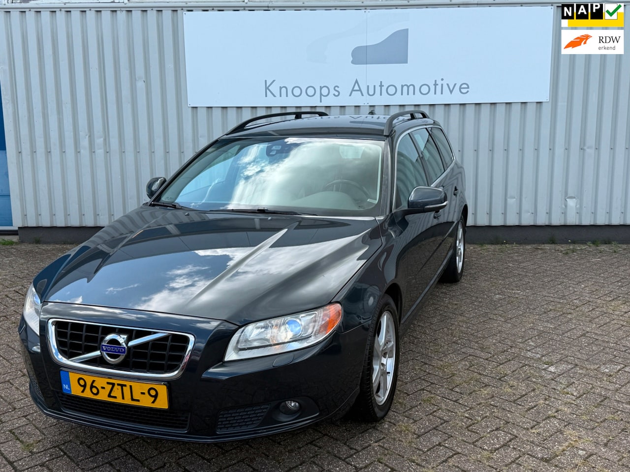 Volvo V70 - 1.6 T4 Nordic Automaat, Leer - AutoWereld.nl