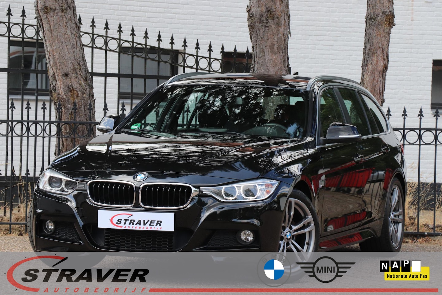 BMW 3-serie Touring - 320i Executive |M-sport |Trekhaak - AutoWereld.nl