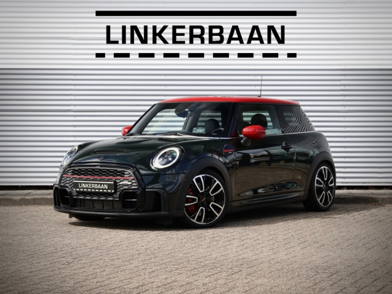 MINI John Cooper Works - 2.0 231pk | Facelift | Alle opties | Panodak | H&K | Black Pack - AutoWereld.nl