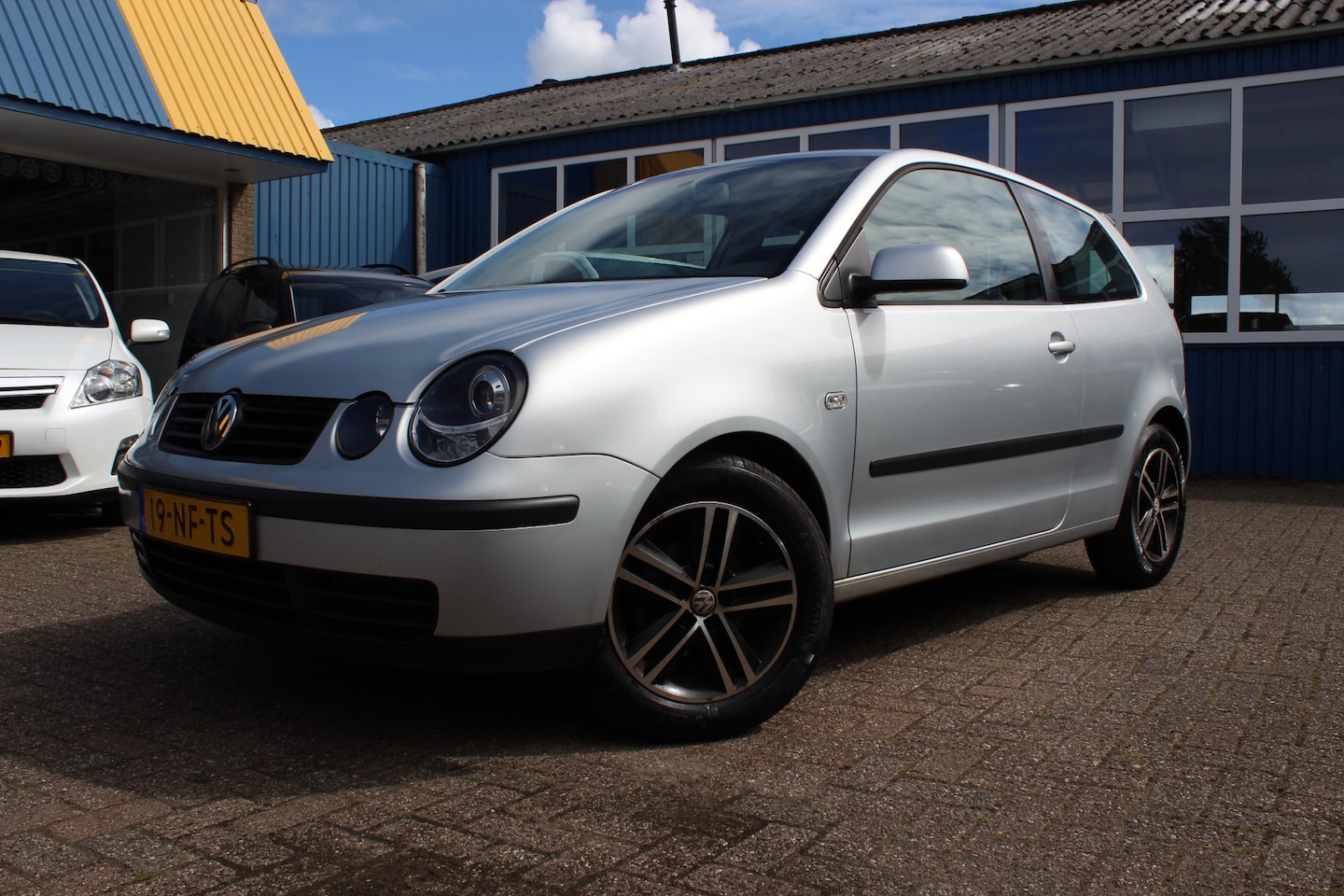 Volkswagen Polo - 1.4-16V "Comfortline" Airco - Navi - Cruise !!! - AutoWereld.nl