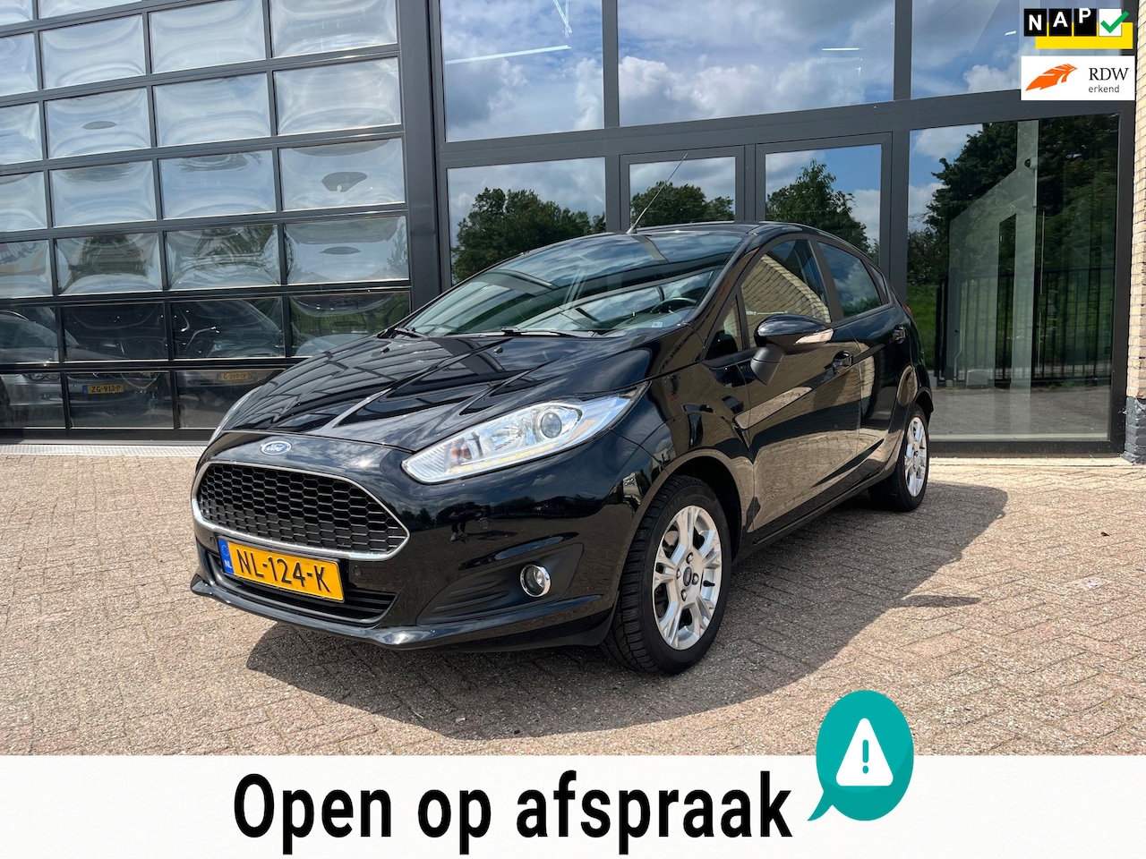 Ford Fiesta - 1.0 Style Ultimate 1.0 Style Ultimate, Navi, Airco, Pdc - AutoWereld.nl