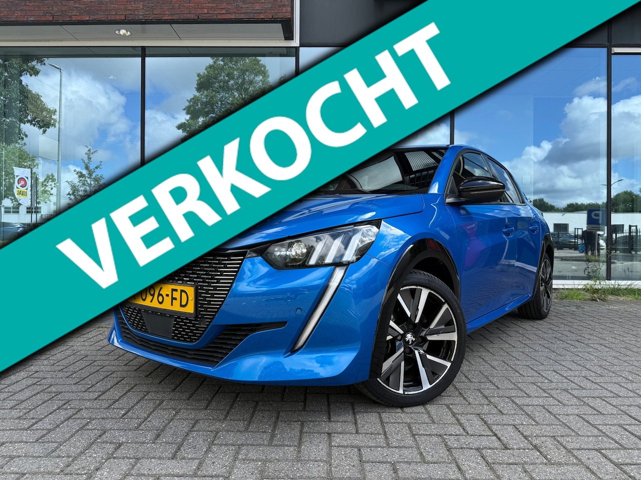 Peugeot 208 - 1.2 Turbo GT-Line - Navi - Climate - Parkeerhulp - Org.NL - AutoWereld.nl