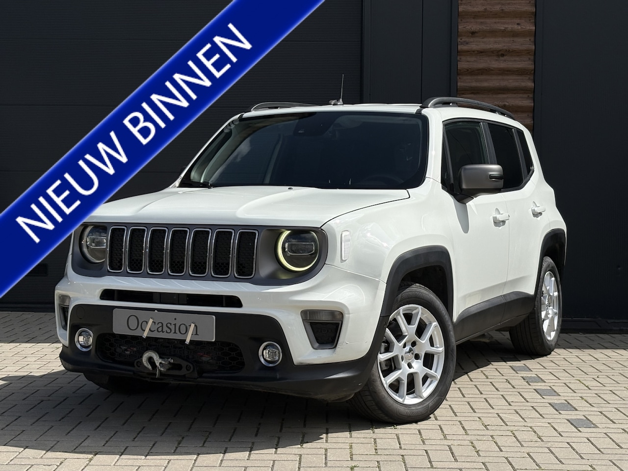 Jeep Renegade - 1.3T 4WD Automaat Limited Airco Cr-control CarPlay - AutoWereld.nl