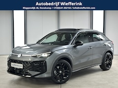 Volkswagen T-Roc - 1.5 eTsi R-Line First Edition | Trekhaak | Pano | Black-style | Licht-pakket (IQ.Light)