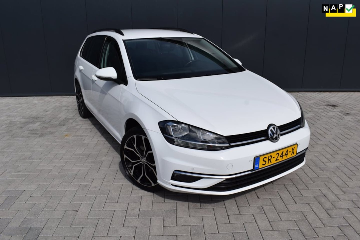 Volkswagen Golf Variant - 1.0 TSI Comfortline |DSG|CLIMA|NAVI|LM| - AutoWereld.nl