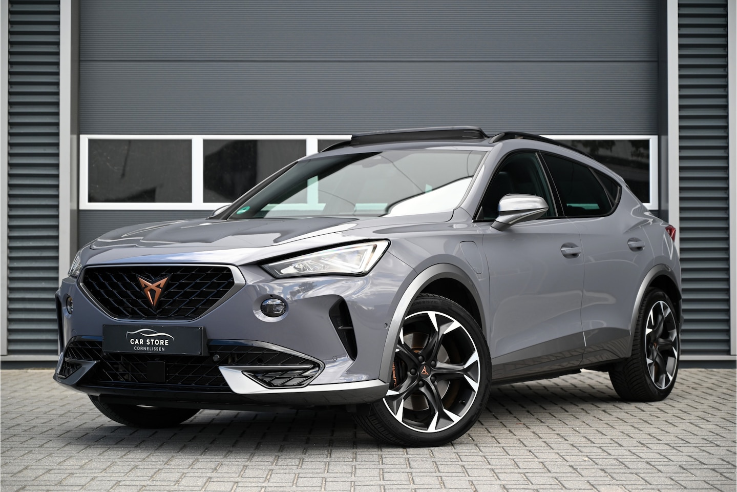 CUPRA Formentor - 1.4 e-Hybrid VZ 245 PK COPPER EDITION / PANO / CUPRA MODE / LED / CAMERA / GRAPHANE GREY - AutoWereld.nl
