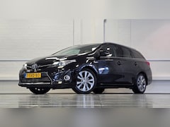 Toyota Auris Touring Sports - 1.8 Hybrid Lease Pro Navigatie Camera Panoramadak