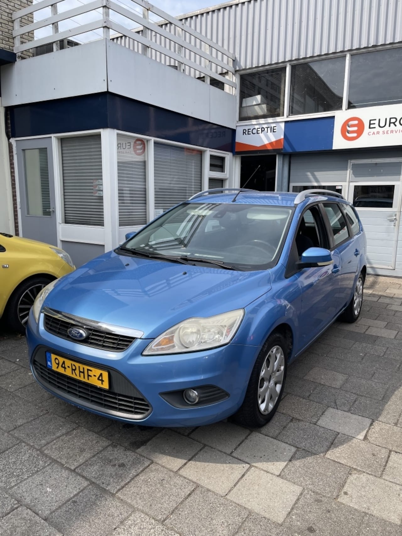 Ford Focus Wagon - 1.6 Cool & Sound - AutoWereld.nl