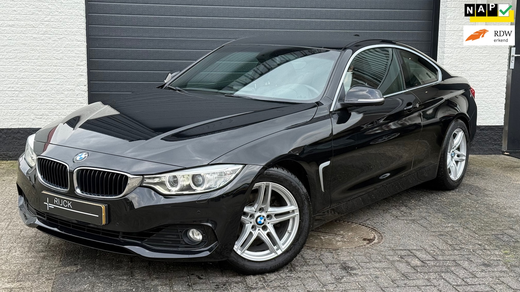 BMW 4-serie Coupé - 420i Coupé Automaat | Leder | Xenon | NL NAP | Dealer OH - AutoWereld.nl