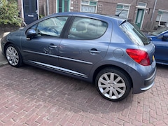 Peugeot 207 - 1.6-16V T Féline