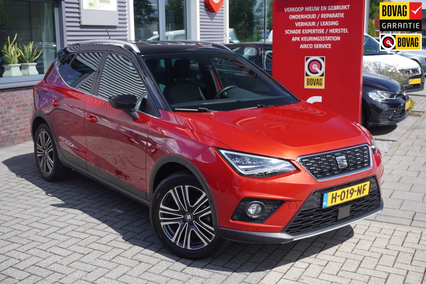 SEAT Arona - 1.0 TSI Xcellence Business Intense / Trekhaak / Virtual Dash / Camera / Carplay / Stoelver - AutoWereld.nl