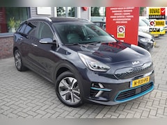 Kia e-Niro - DynamicPlusLine 64 kWh / Pano / Carplay / Camera / Stuur en stoelverwarming