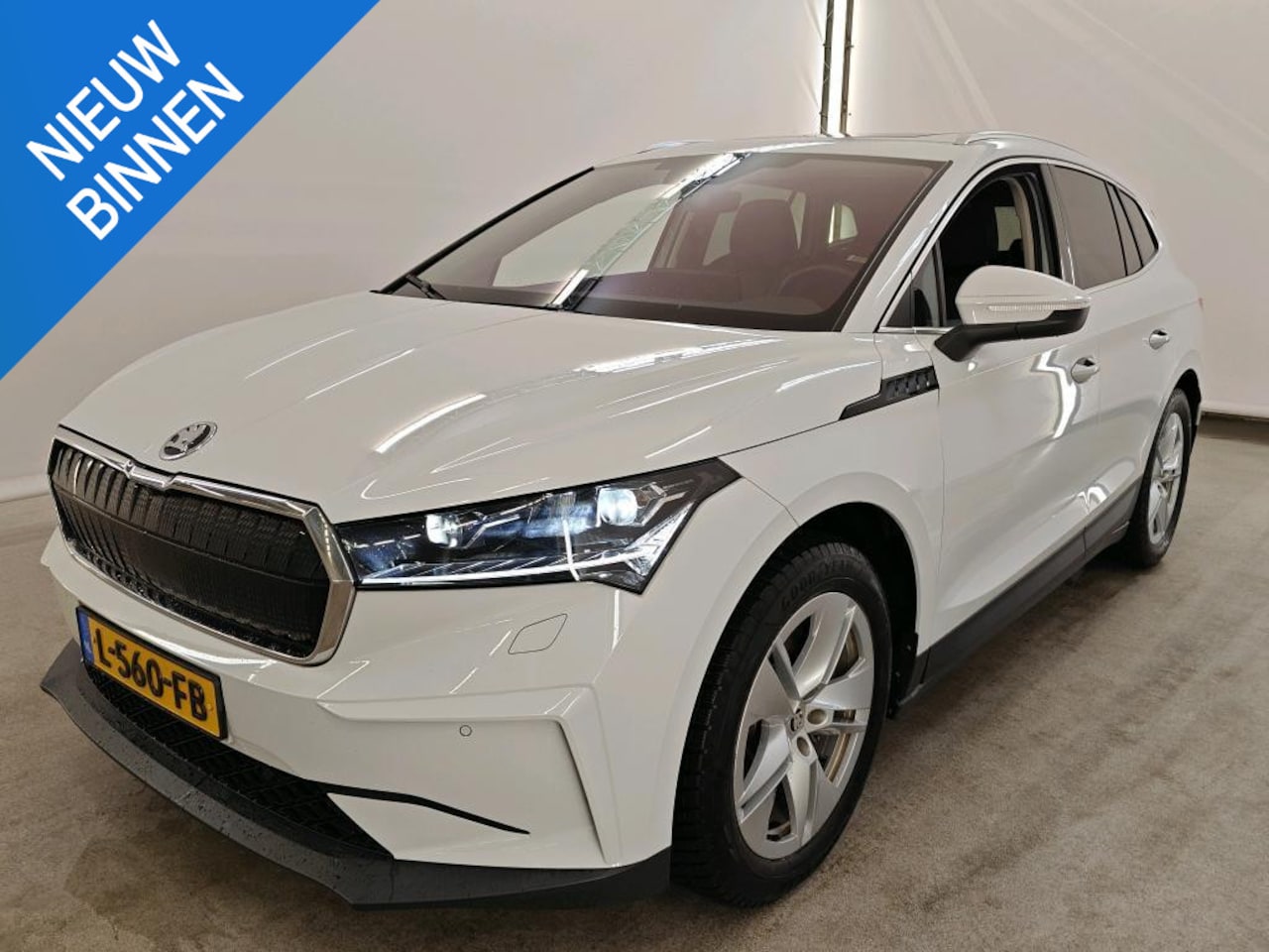 Skoda Enyaq iV - 80 (90% SOH) I SCHUIF/KANTELDAK I STOELVERWARMING I LEDEREN SPORTSTOELEN I P-CAMERA - AutoWereld.nl