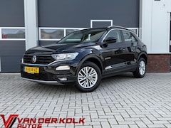 Volkswagen T-Roc - 1.5 TSI Style Business | LED | CarPlay | Navigatie | Adaptive Cruise | Climate