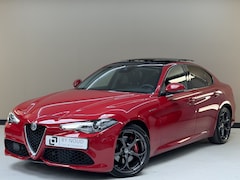 Alfa Romeo Giulia - 2.0 T AWD Veloce, 280Pk, 2017, 1ste eigenaar, Dealer onderhouden, Panoramadak, Sport inter