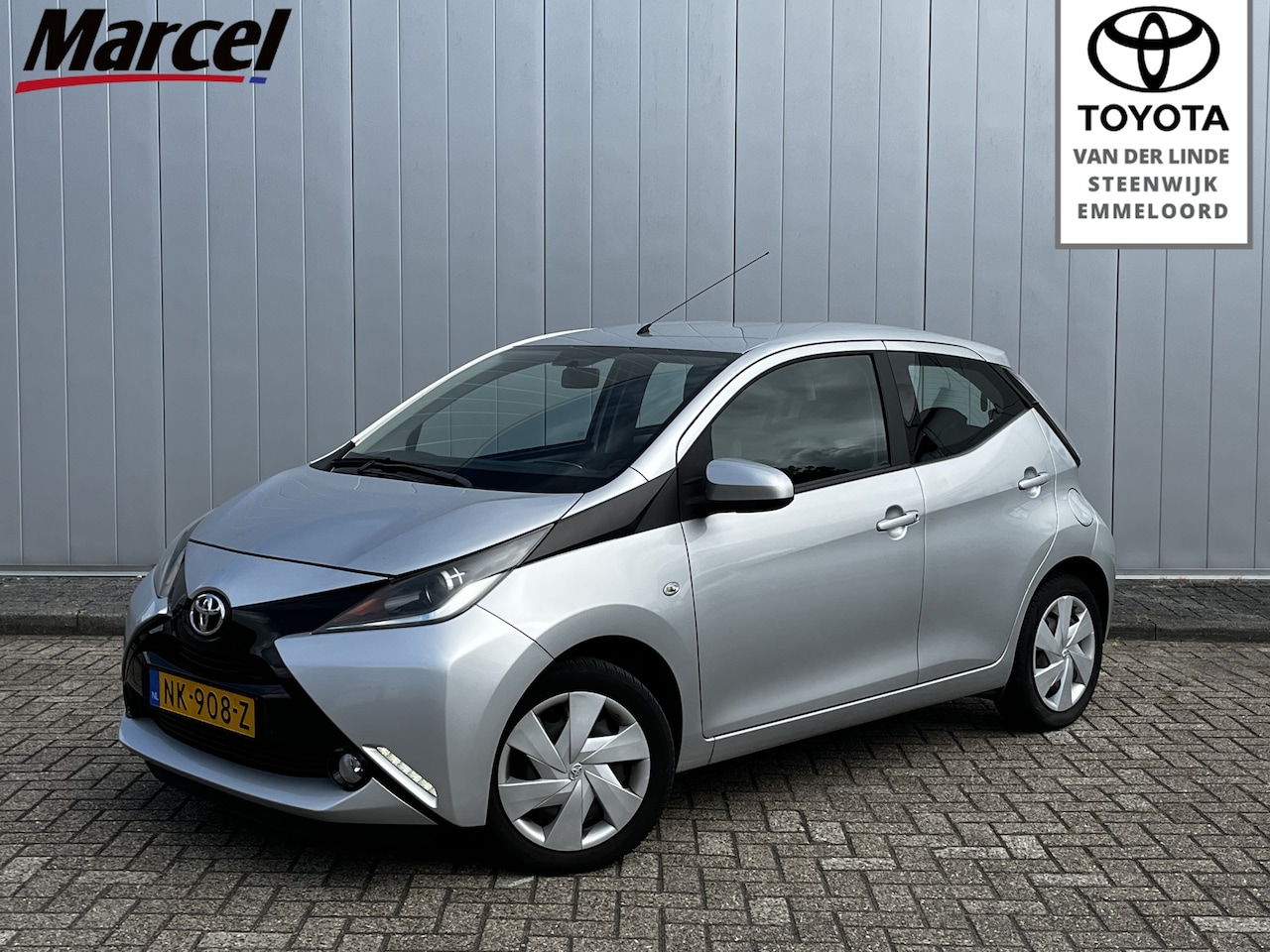 Toyota Aygo - 1.0 VVT-i x-play Airco camera Slechts 37178 km - AutoWereld.nl