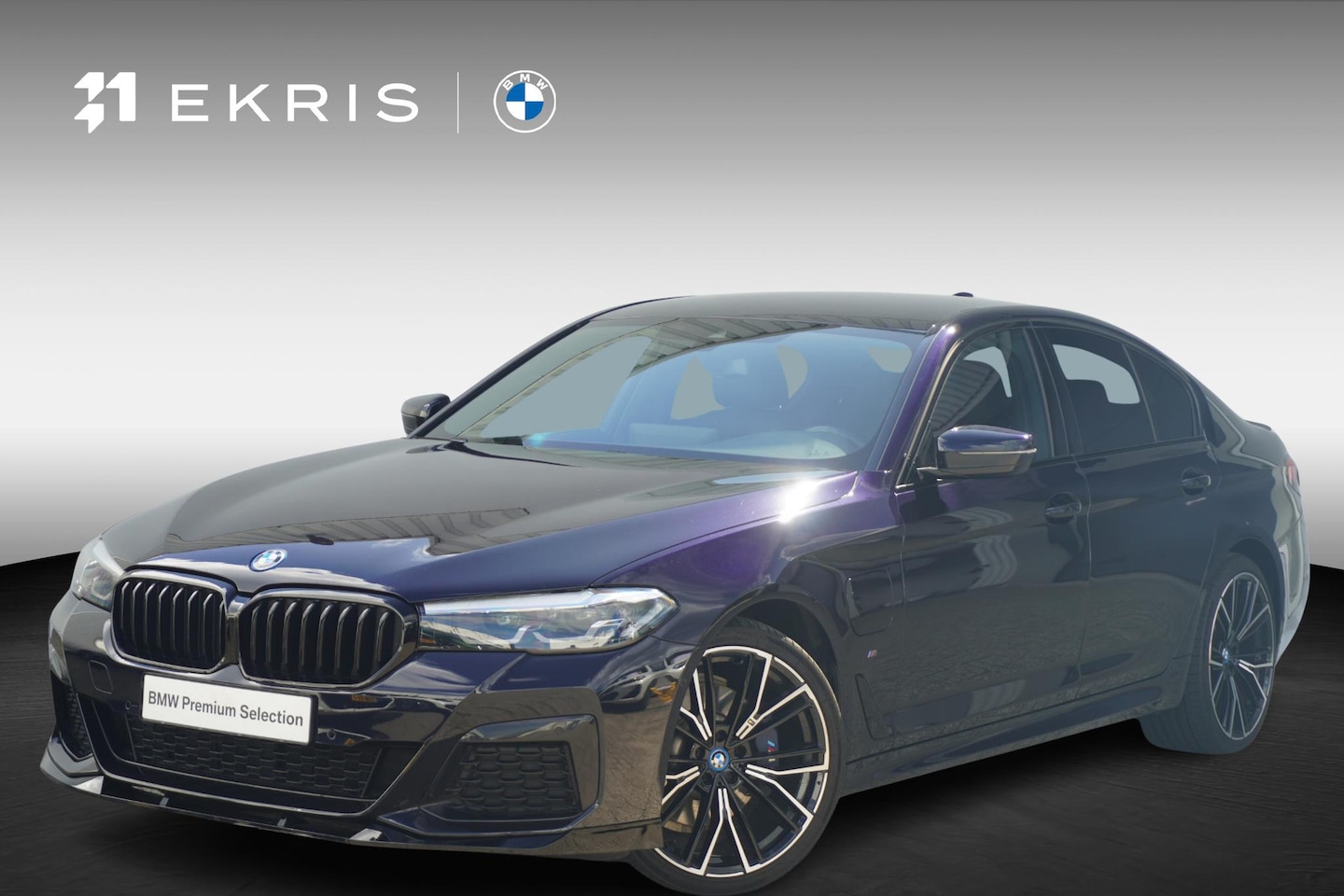 BMW 5-serie - 530e M Sport | Trekhaak | Stoelverwarming | Getint Glas | Grootlichtassistent | 19 Inch - AutoWereld.nl