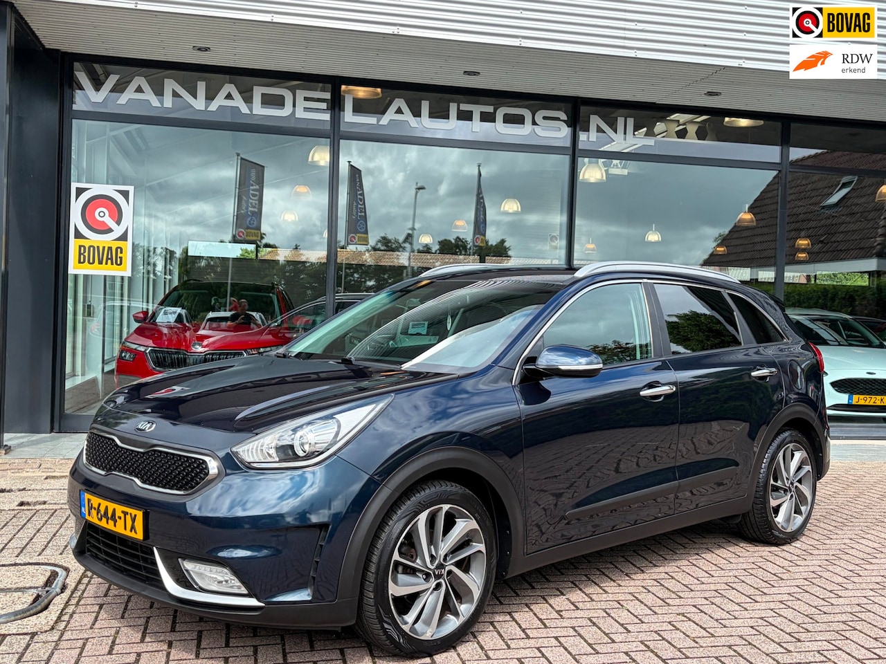 Kia Niro - 1.6 GDi Hybrid Edition Aut. Navi Camera Clima Cruise Trekhaak Dealeronderhouden! - AutoWereld.nl