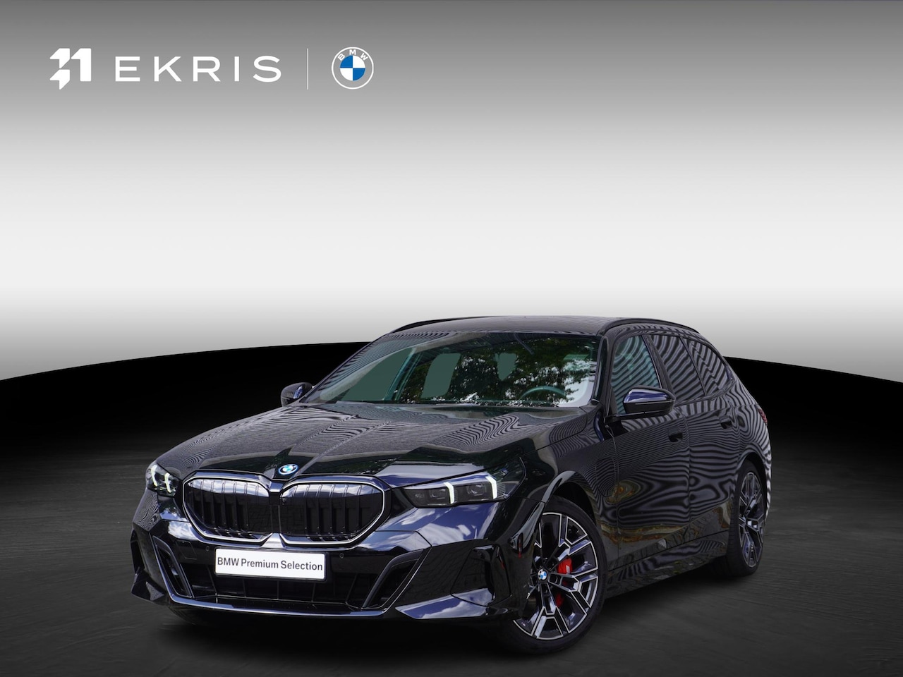 BMW 5-serie Touring - 550e xDrive Adaptief M Onderstel Professional | Bowers & Wilkins Surround Sound System | B - AutoWereld.nl