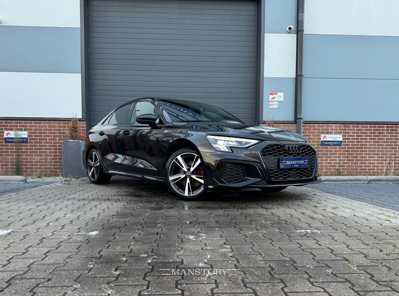 Audi A3 Limousine - 35 TFSI S edition 35 TFSI S edition - AutoWereld.nl