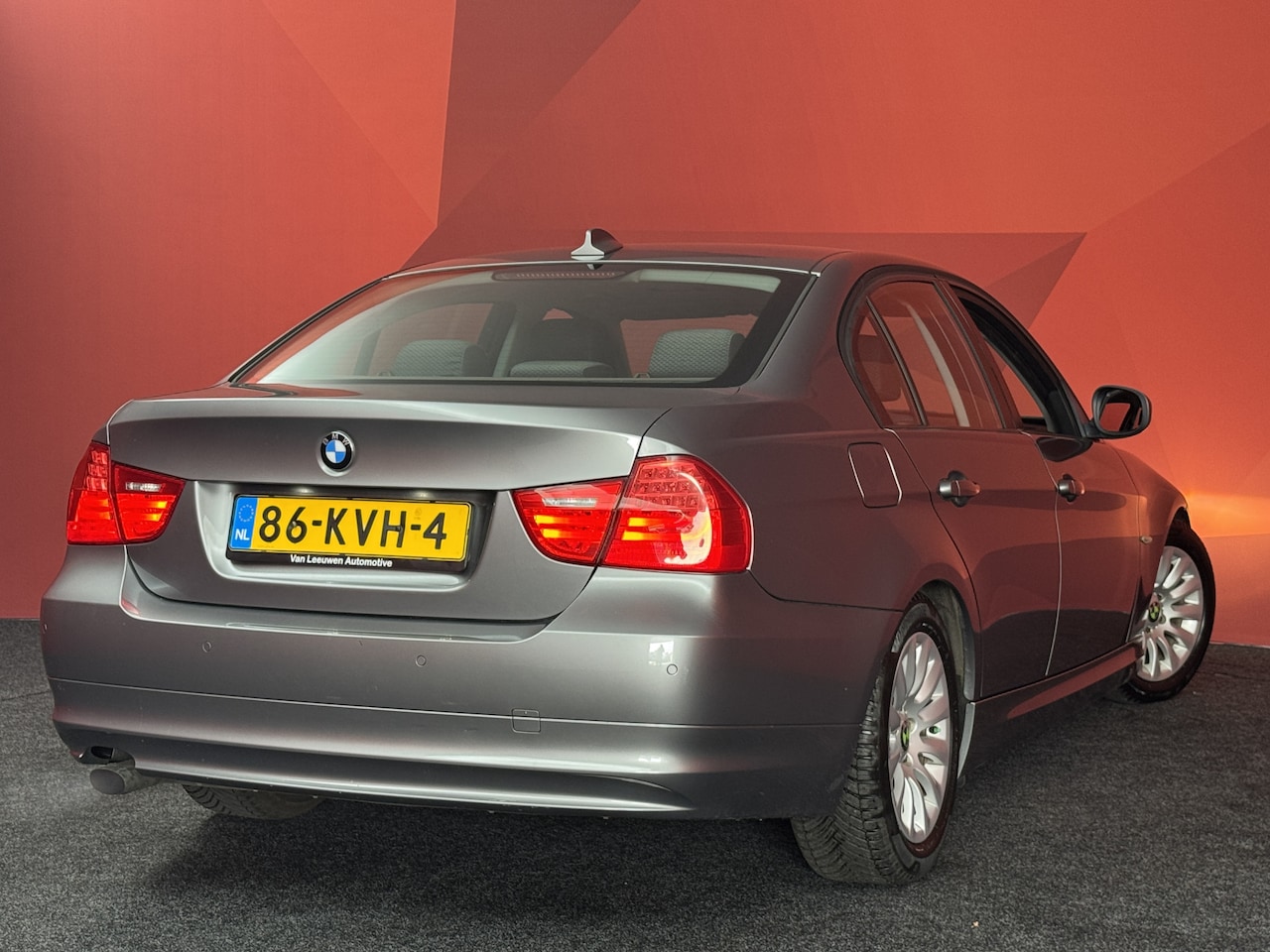 BMW 3-serie - 318i | LCI | Schuif-/kanteldak | PDC voor & achter - AutoWereld.nl