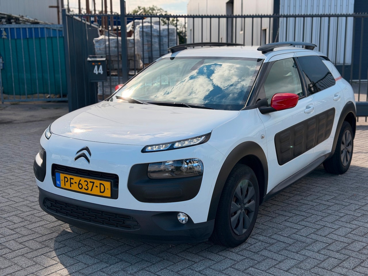 Citroën C4 Cactus - 1.6 BlueHDi Business Clima Navi - AutoWereld.nl